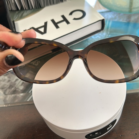 Chanel Sunglasses - Picture 4 of 13